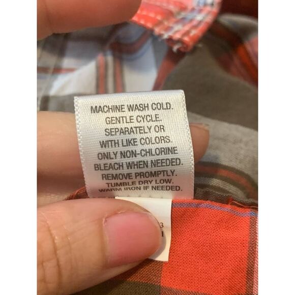 Converse men red plaid short sleeves button shirt size Small - Picture 5 of 10